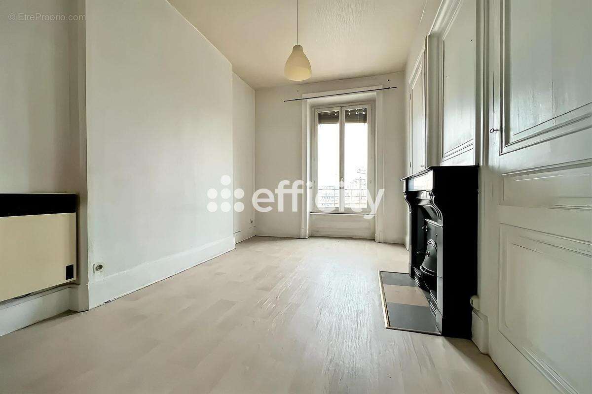 Appartement à LYON-7E