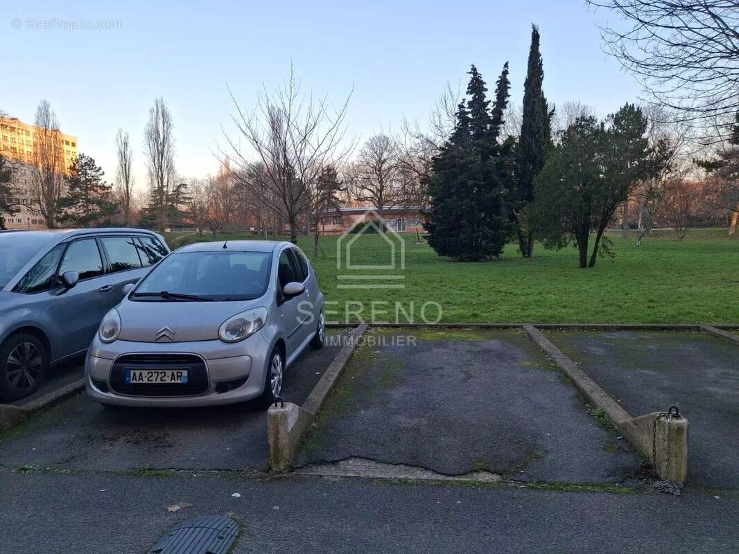 Parking à MAISONS-ALFORT