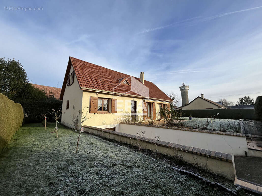 Maison à SAINT-JACQUES-SUR-DARNETAL