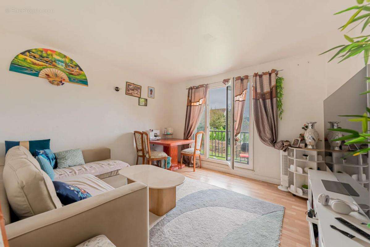 Appartement à LIMEIL-BREVANNES