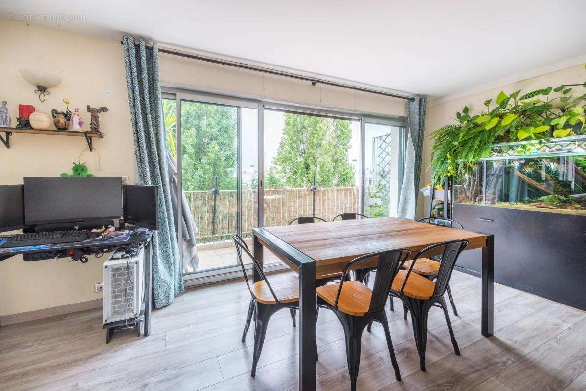 Appartement à MAISONS-LAFFITTE