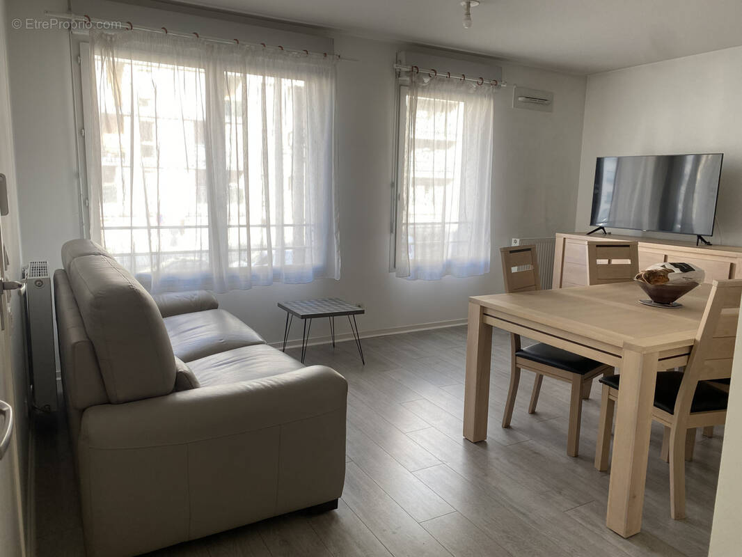 Appartement à LYON-8E