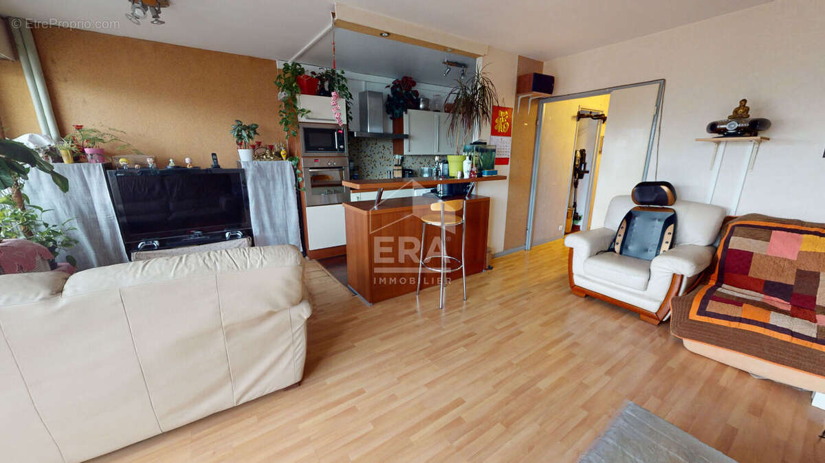 Appartement à PARIS-19E