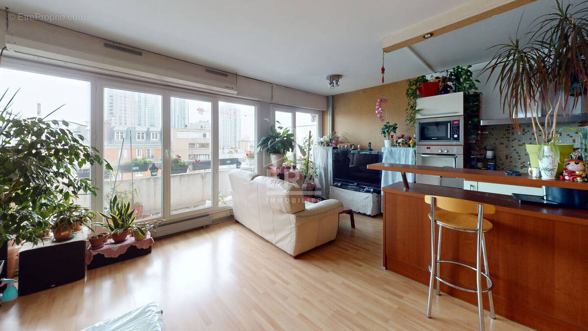 Appartement à PARIS-19E