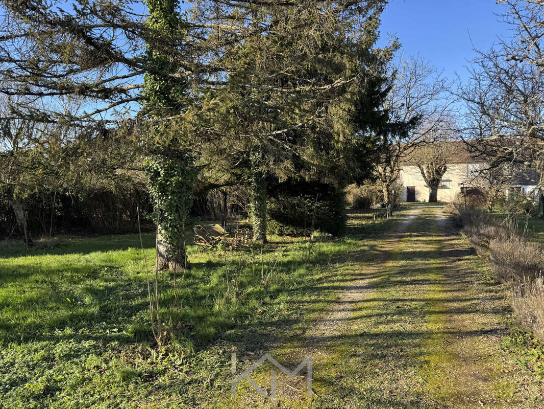 Maison à SAINT-BENOIT