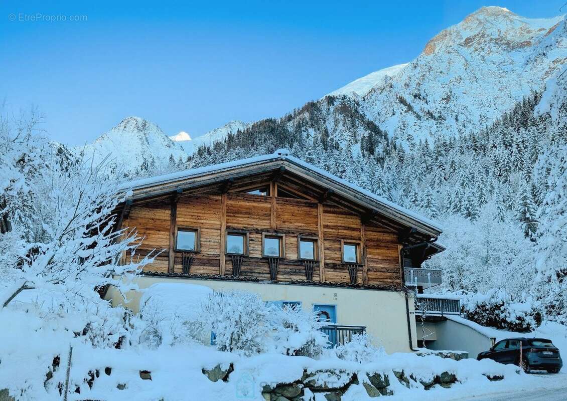 Maison à LES HOUCHES