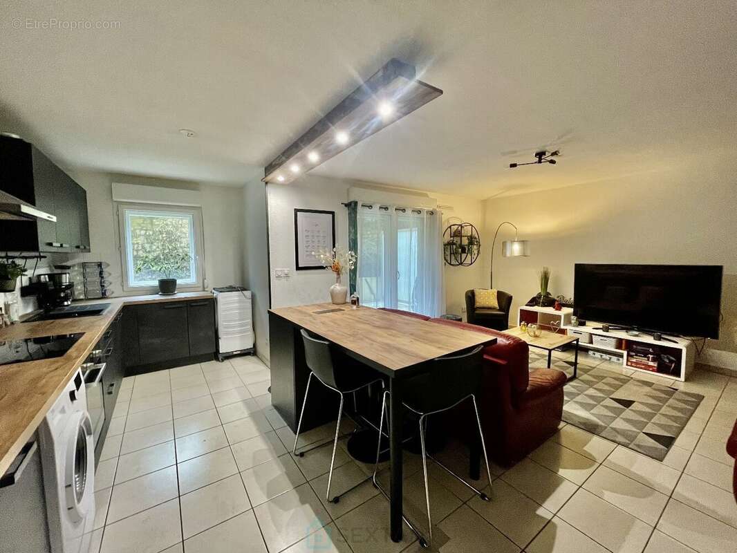 Appartement à DEVILLE-LES-ROUEN