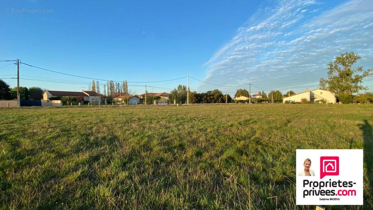 Terrain à CASTELNAU-D&#039;ESTRETEFONDS