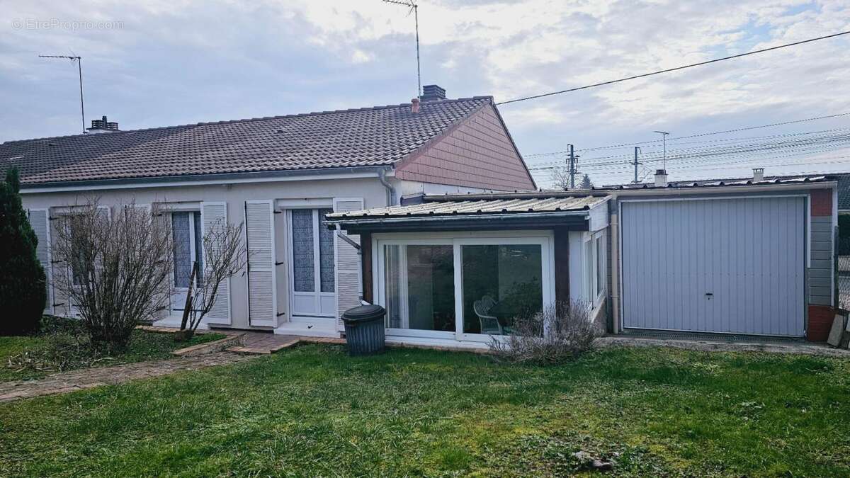 Maison à SAINT-GERMAIN-DU-PUY