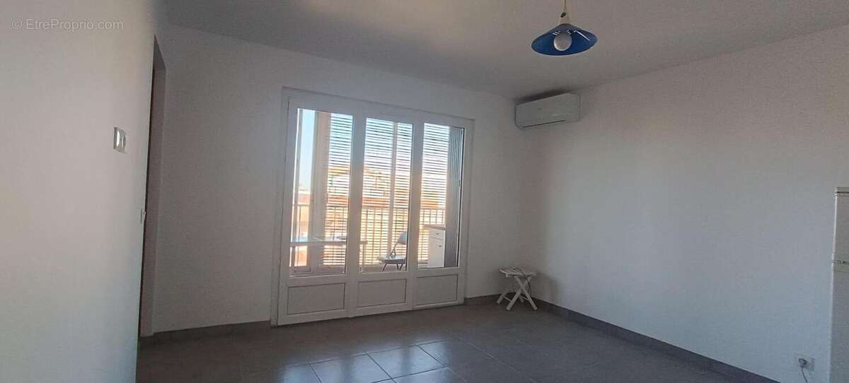 Appartement à SIX-FOURS-LES-PLAGES