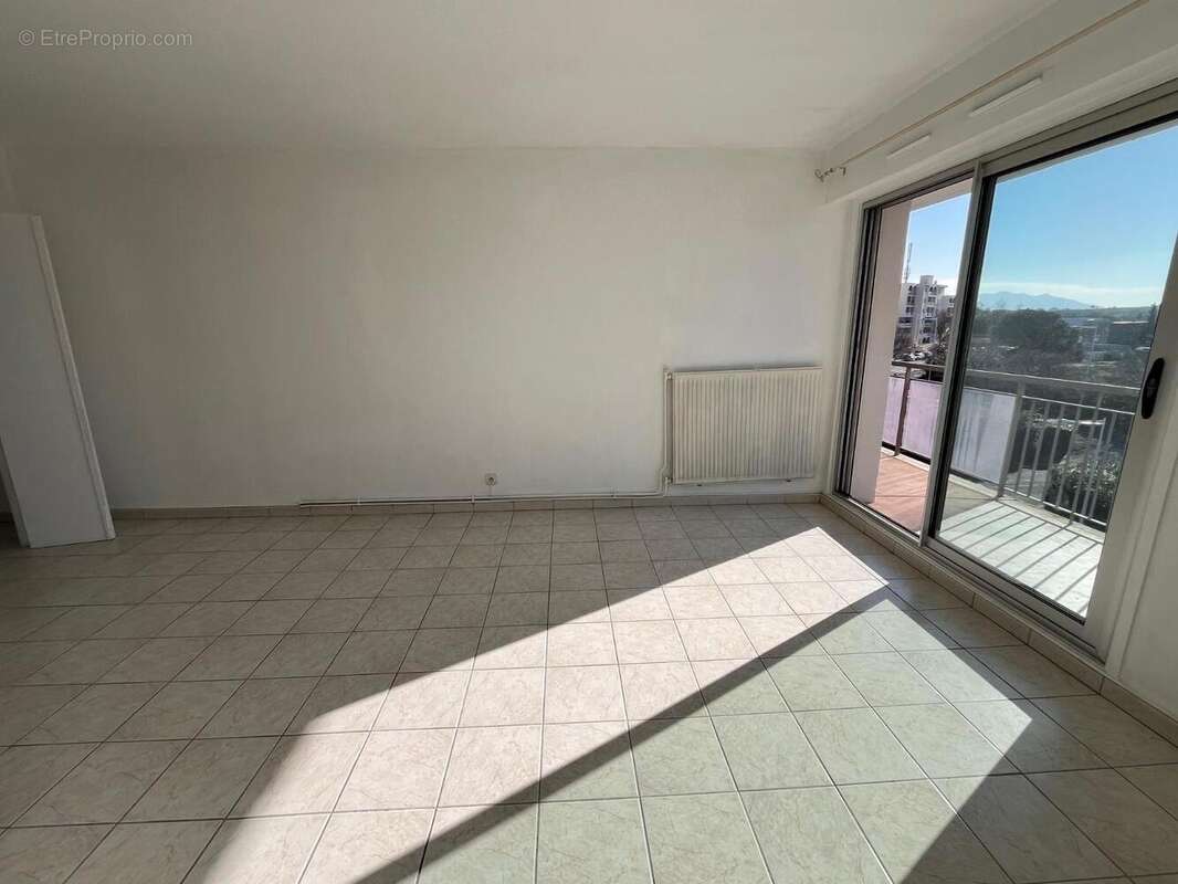   - Appartement à PERPIGNAN