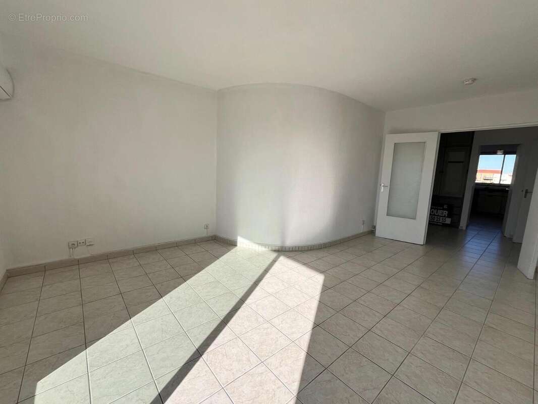   - Appartement à PERPIGNAN