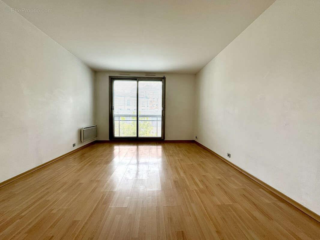 Appartement à CHARENTON-LE-PONT