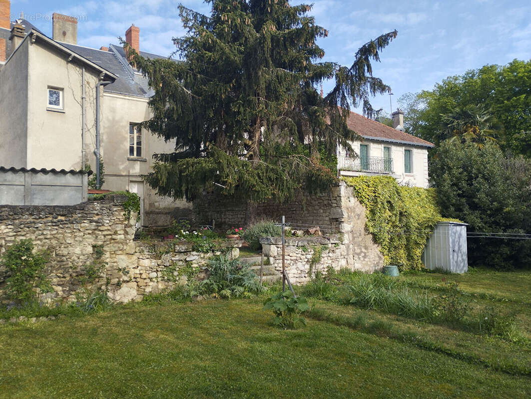 Maison à CHATELLERAULT