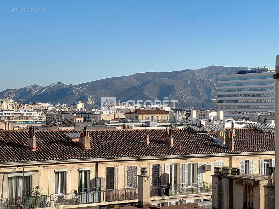 Appartement à MARSEILLE-4E