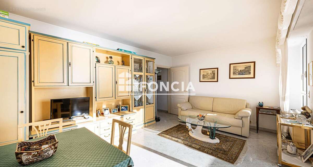 Appartement à MENTON