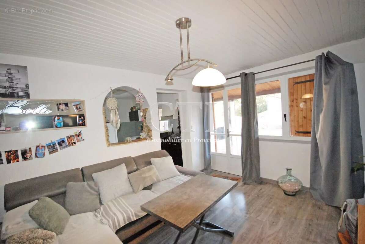 Appartement à VAISON-LA-ROMAINE