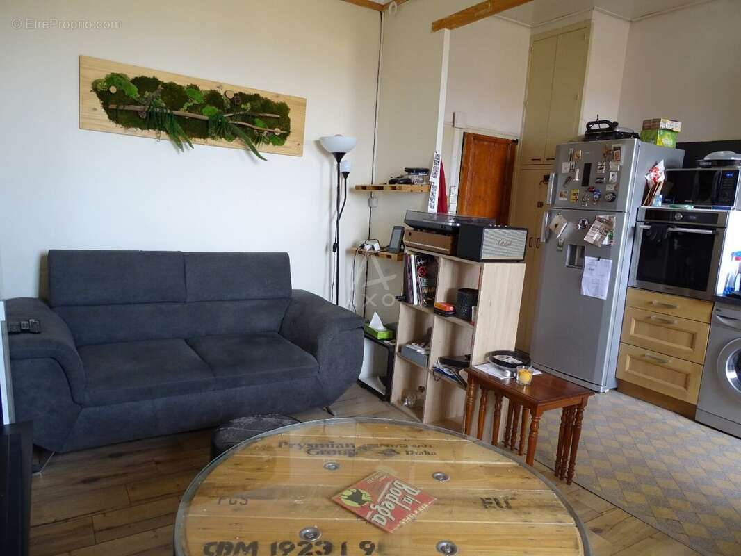 Appartement à MARSEILLE-4E