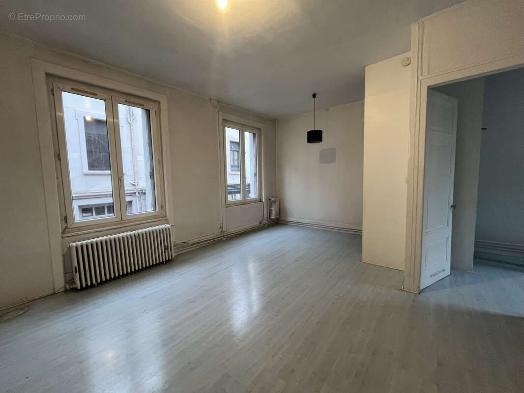 Appartement à SAINT-ETIENNE