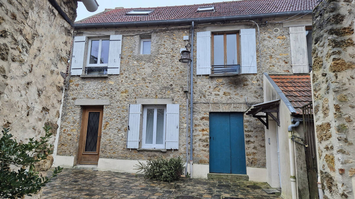 Appartement à CHEVREUSE