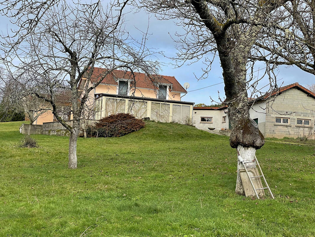 Maison à SAINT-PRIEST-TAURION