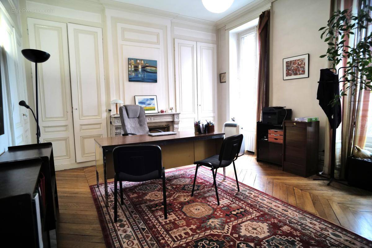 Appartement à LYON-6E