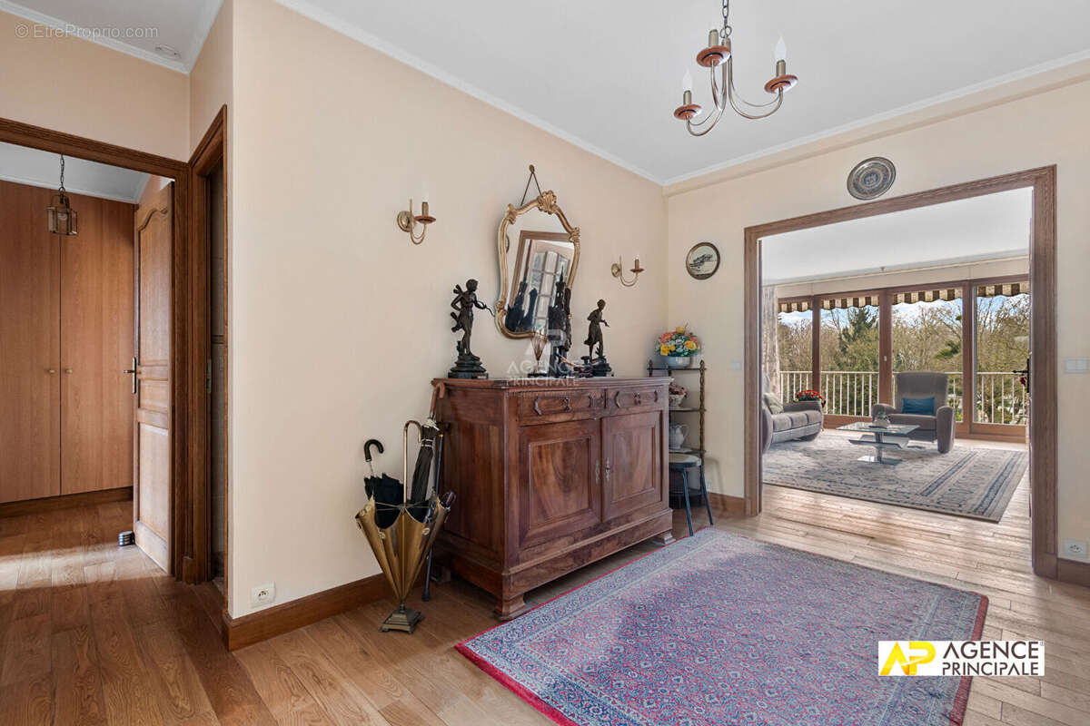 Appartement à MAISONS-LAFFITTE