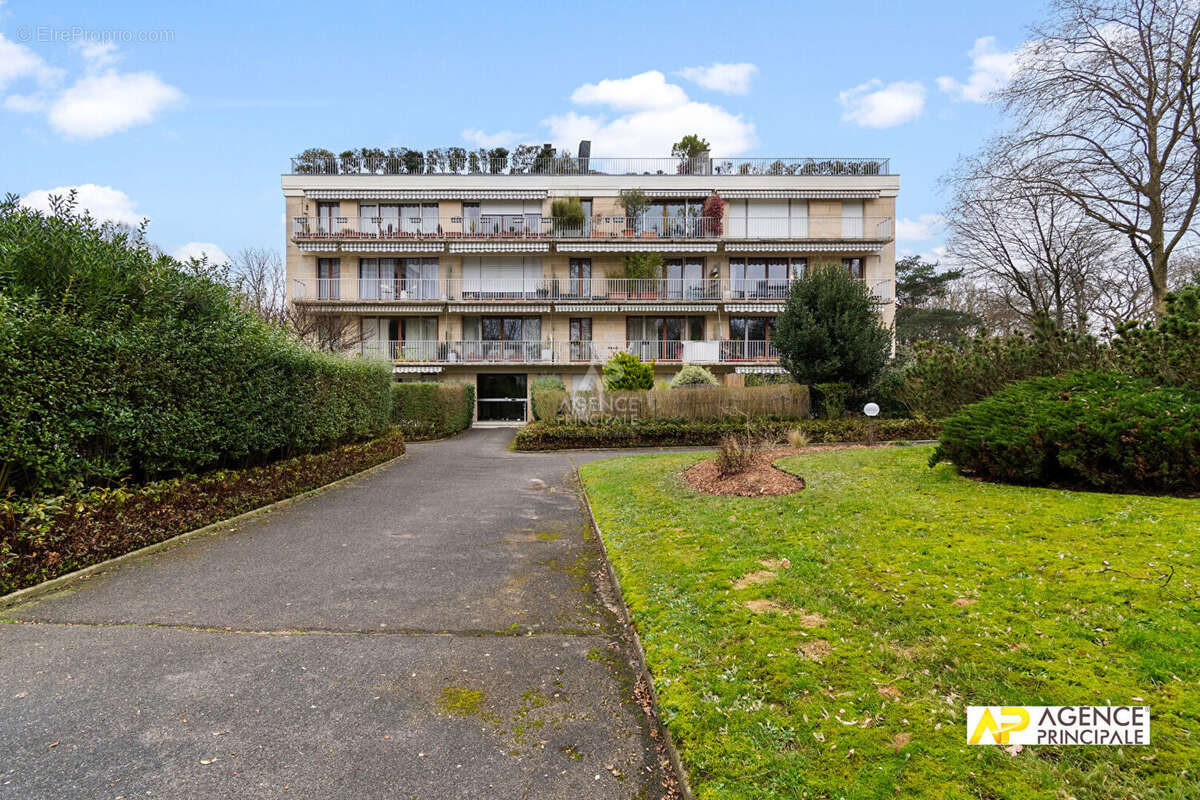 Appartement à MAISONS-LAFFITTE