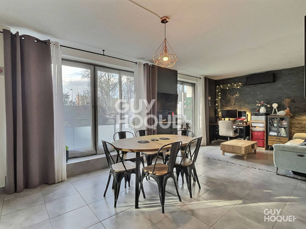 Appartement à SAINTE-FOY-LES-LYON