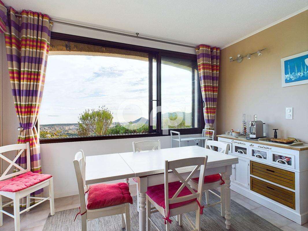 Appartement à MANDELIEU-LA-NAPOULE