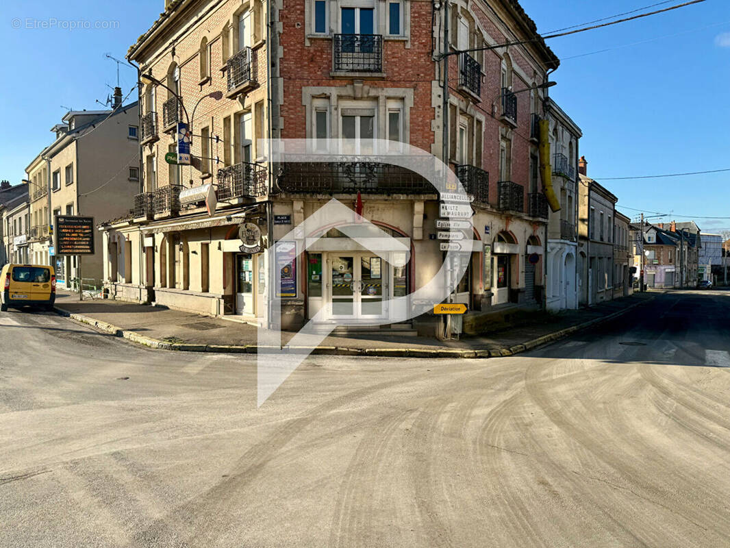 Commerce à SERMAIZE-LES-BAINS