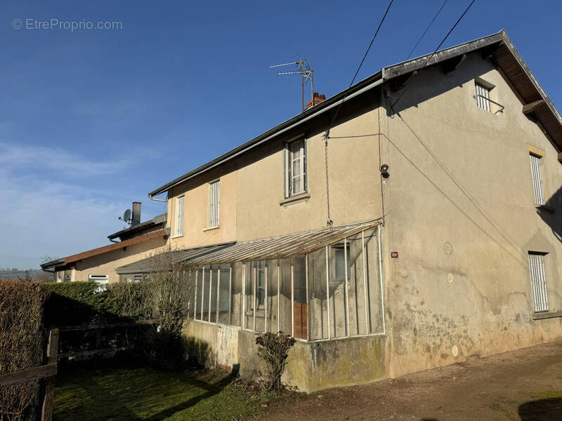 Maison à LA CLAYETTE