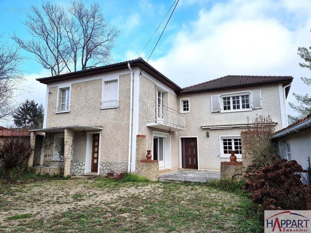 Maison à LE MEE-SUR-SEINE