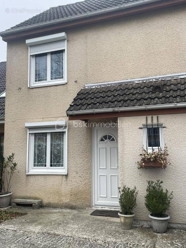 Maison à BEAUVAIS