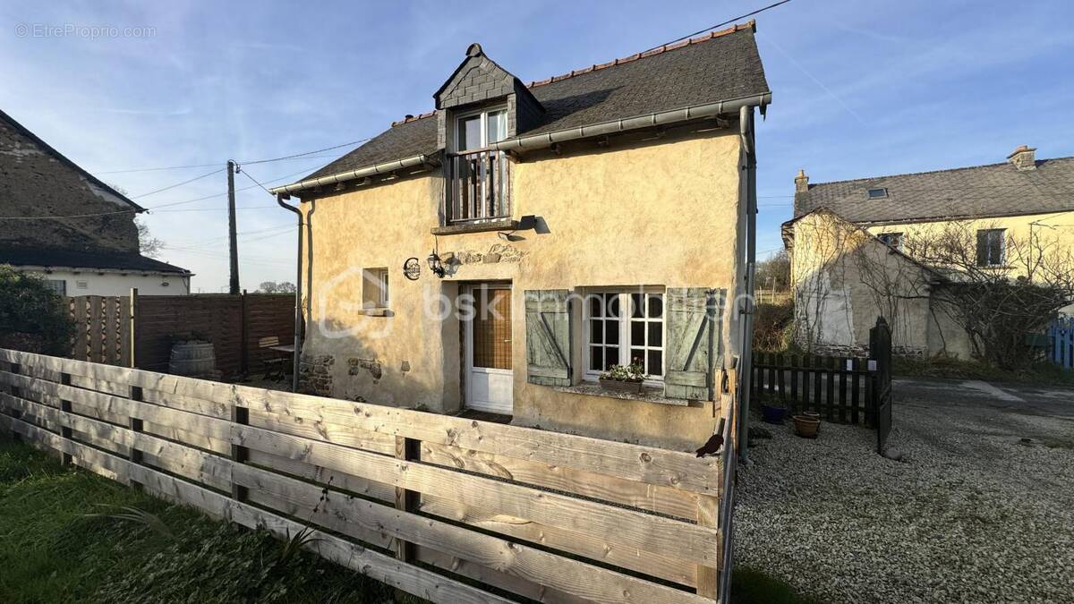 Maison à CAULNES