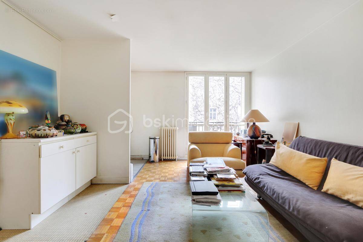 Appartement à PARIS-4E