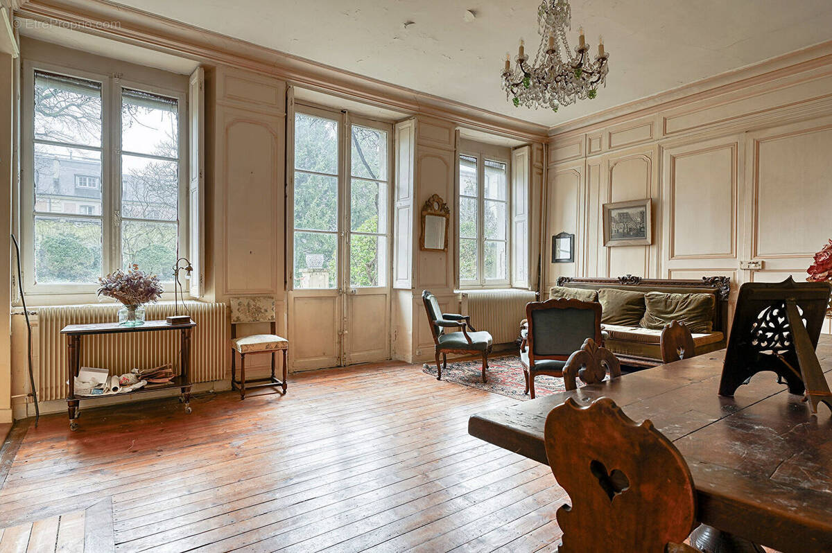 Appartement à VERSAILLES