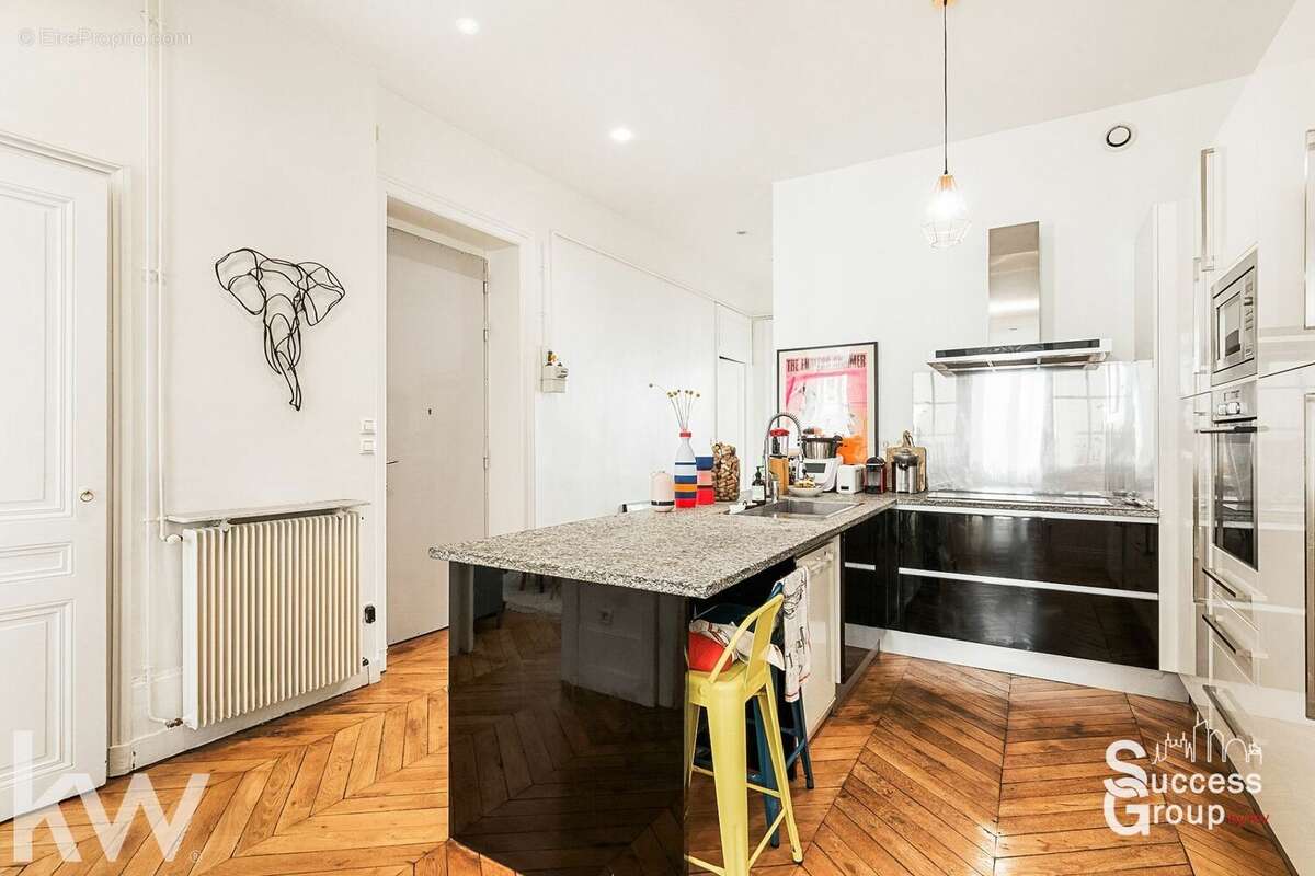 Appartement à LYON-1E