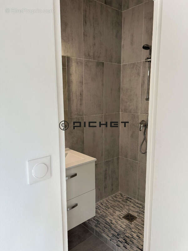 Appartement à MARSEILLE-11E