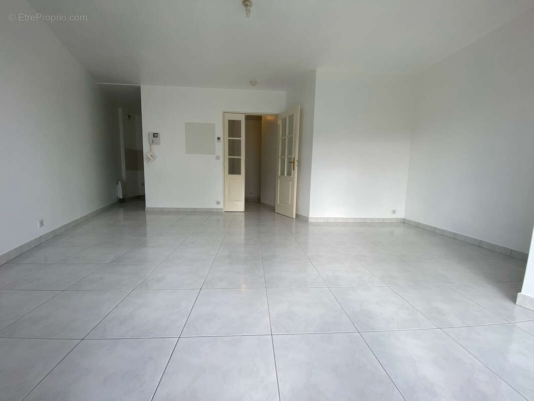 Appartement à MORANGIS