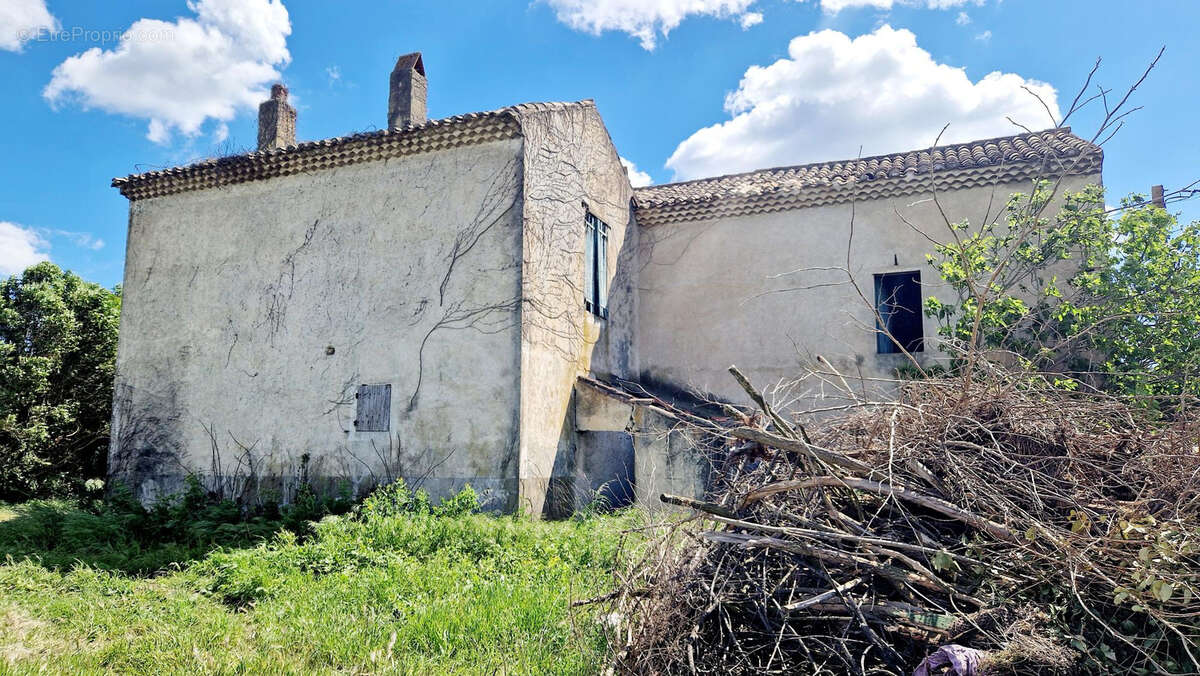 Maison à BOLLENE