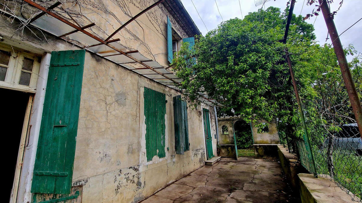 Maison à BOLLENE