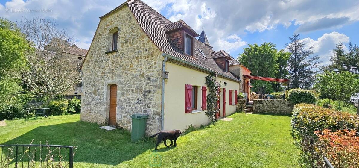 Maison à SAINT-CIRQ-MADELON