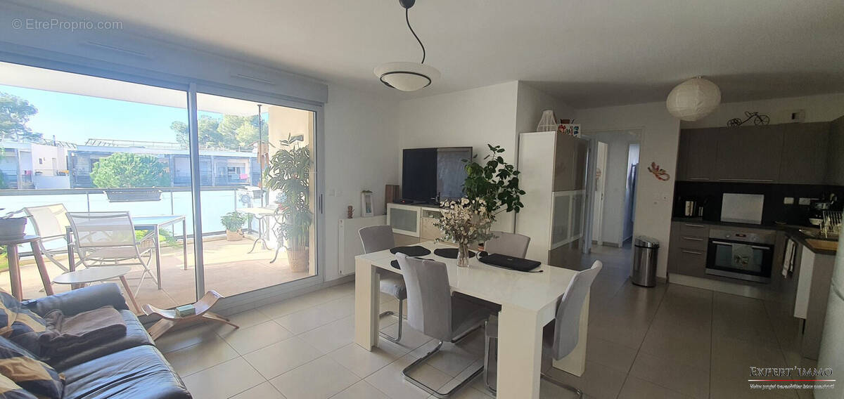 Appartement à SIX-FOURS-LES-PLAGES