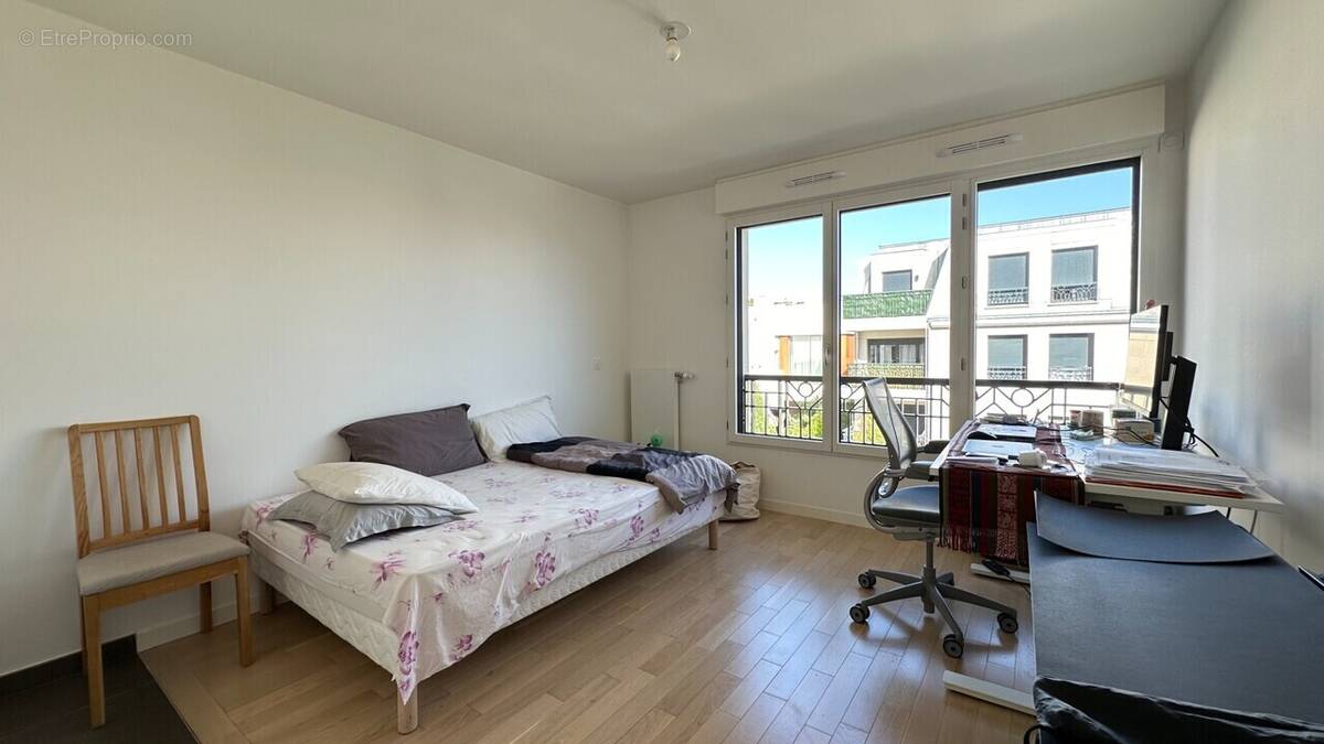 Appartement à SURESNES