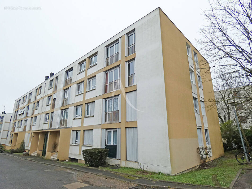 Appartement à NEUILLY-PLAISANCE