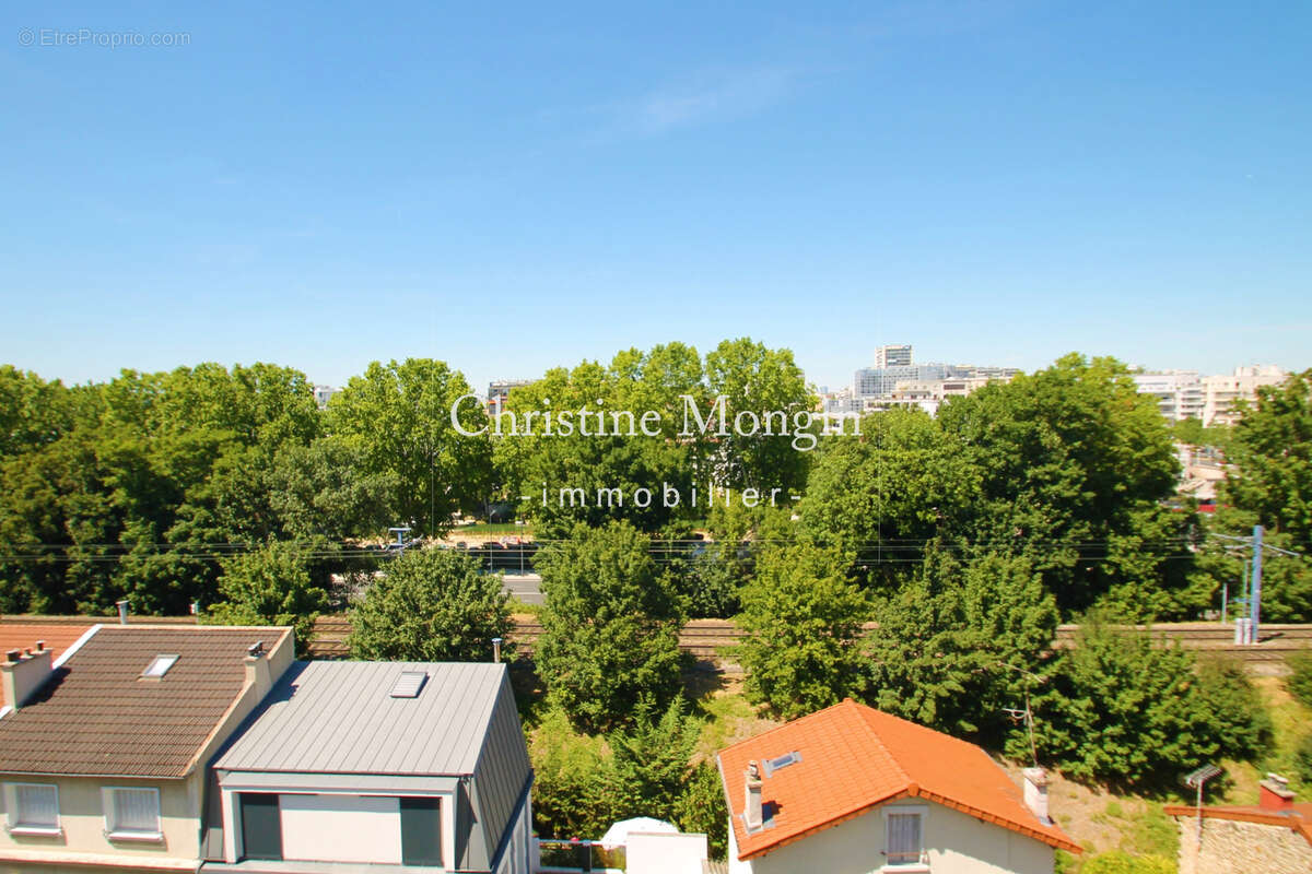 Appartement à ISSY-LES-MOULINEAUX