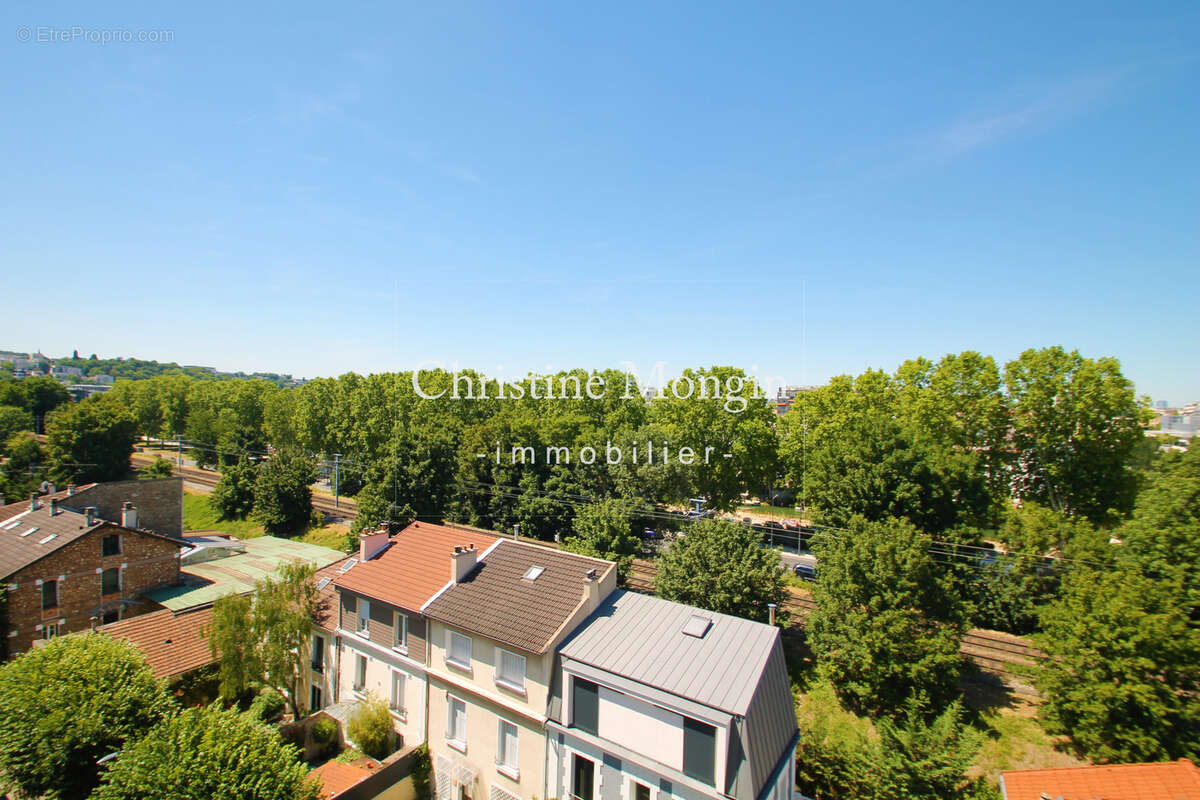 Appartement à ISSY-LES-MOULINEAUX