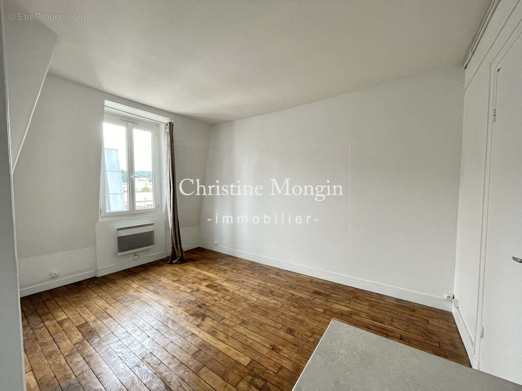 Appartement à ISSY-LES-MOULINEAUX