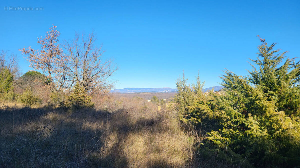 Terrain à MONTMEYAN